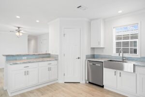 Cottage Grove: 3 Bedroom 2 Bathroom