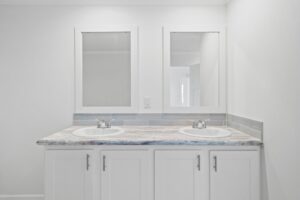 Cottage Grove: 3 Bedroom 2 Bathroom