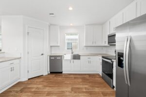 Cottage Grove: 3 Bedroom 2 Bathroom