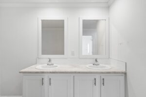 Cottage Grove: 3 Bedroom 2 Bathroom