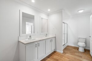 Cottage Grove: 3 Bedroom 2 Bathroom