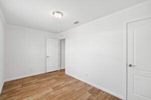 Cottage Grove: 3 Bedroom 2 Bathroom