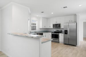 Cottage Grove: 3 Bedroom 2 Bathroom